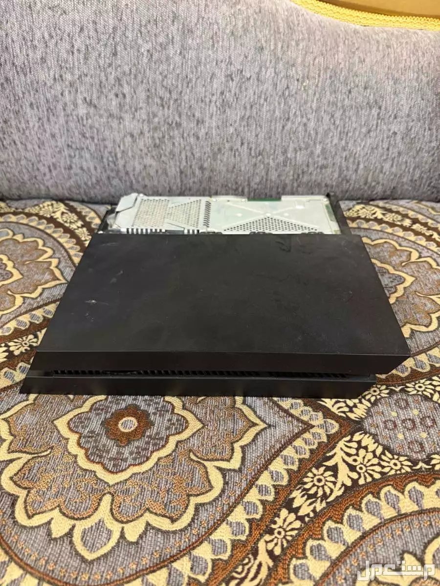 سوني 4 في جدة بسعر 350 ريال سعودي