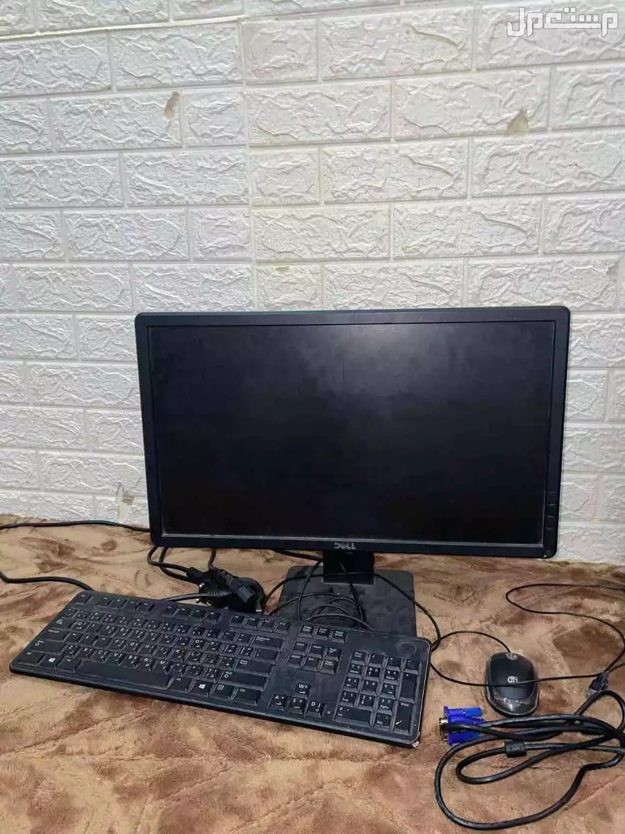 مستعمل سريع الاستعمال الشركهDELL الجهاز نضيف مب مستعمل شهرين