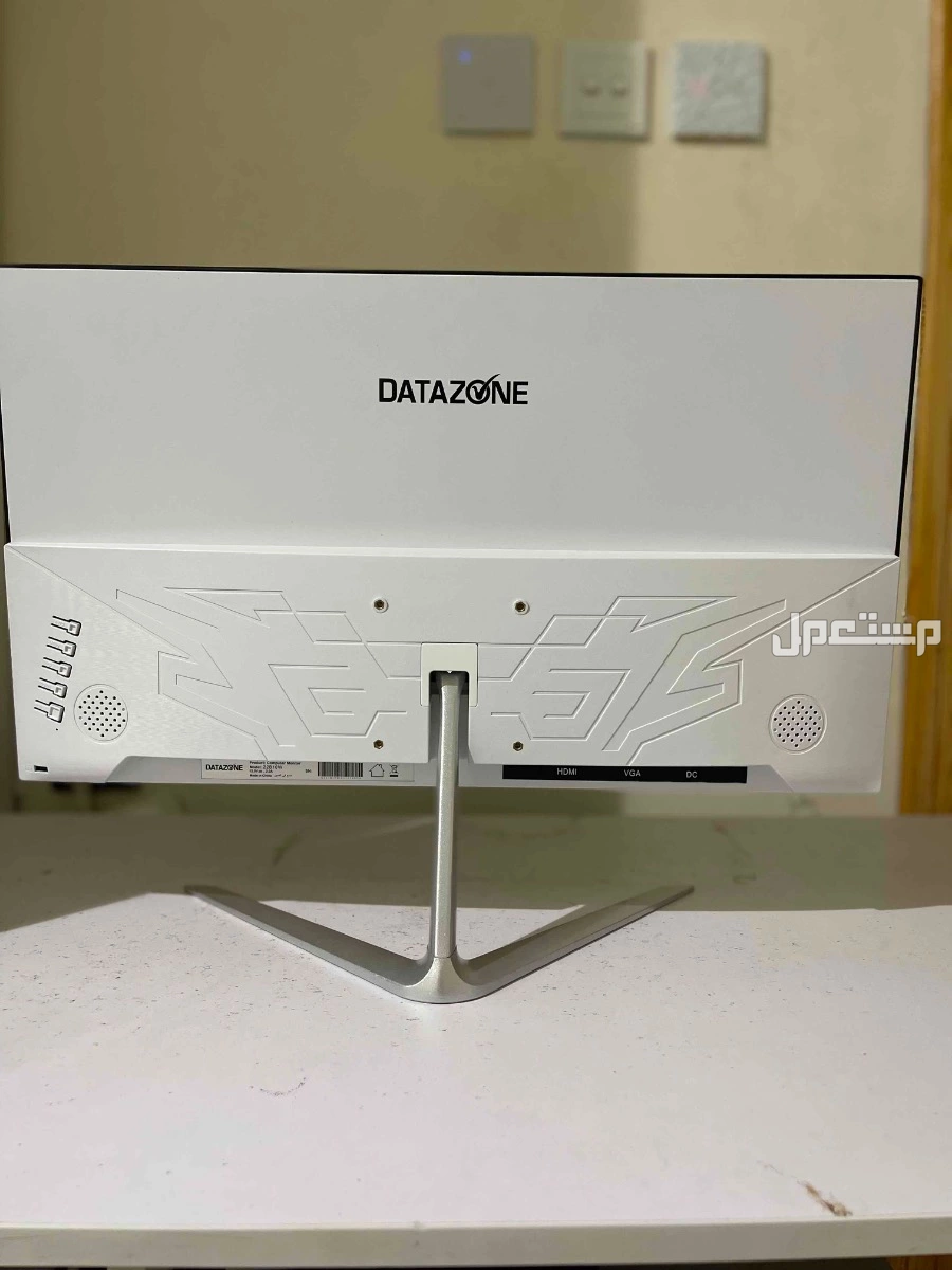 شاشة كمبيوتر22بوصة في الرياض بسعر 350 ريال سعودي
