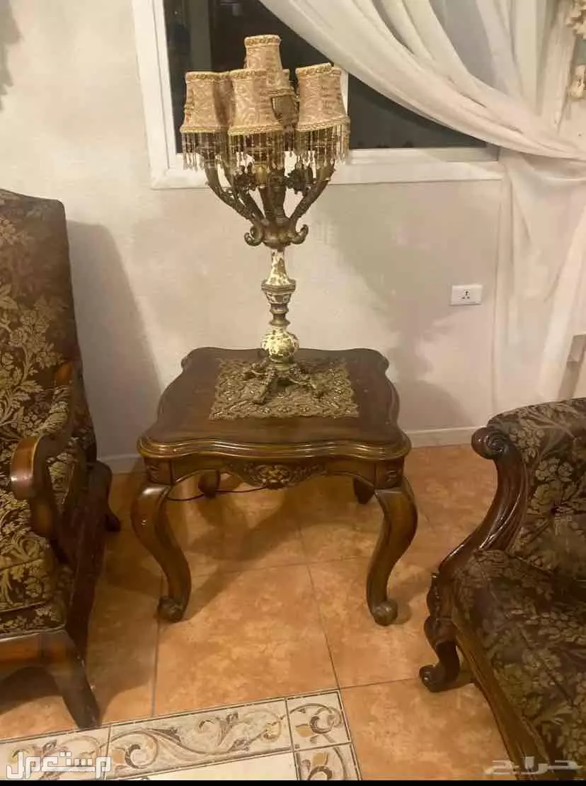 كنب وطاولات للبيع و أبجورات في جدة