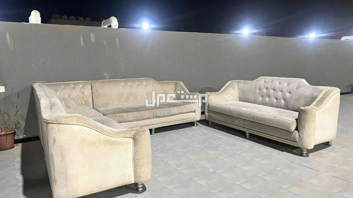 كنب مستعمل نظيف للبيع في جده بسعر 500