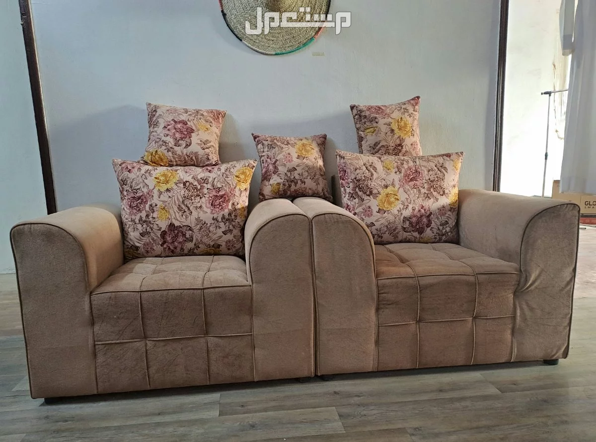 كنب كلاسيك ثلاث قطع 5 أشخاص - بريدة