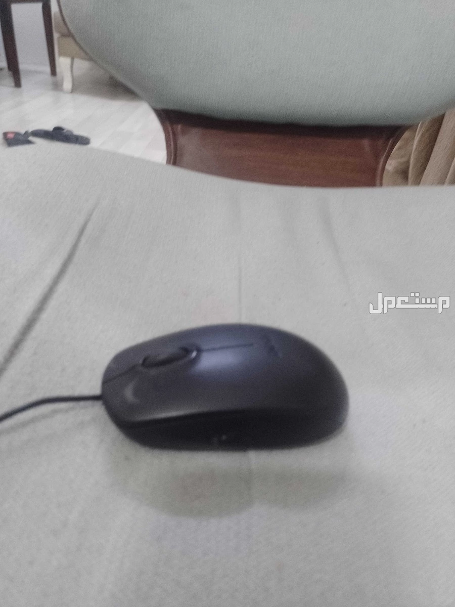 للبيع pc مستعمل سنه dell مع جميع ملحقاته