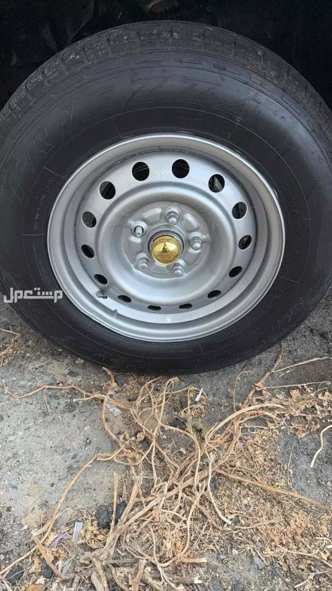 جنوط هايلوكس من 98 الي 2001 في تنومه بسعر 250 ريال سعودي