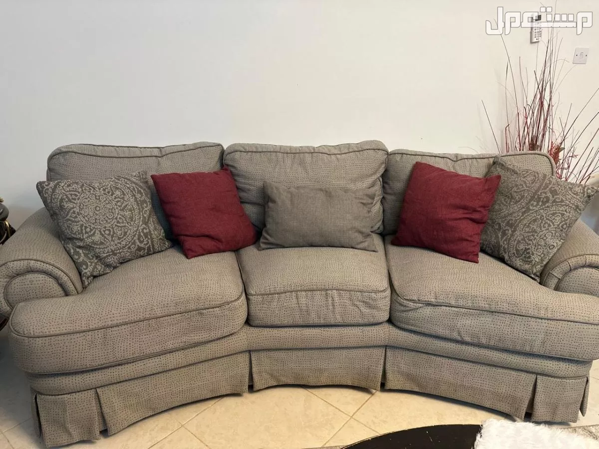 كنب ذا فاكتوري  في الرياض بسعر 3500 ريال سعودي