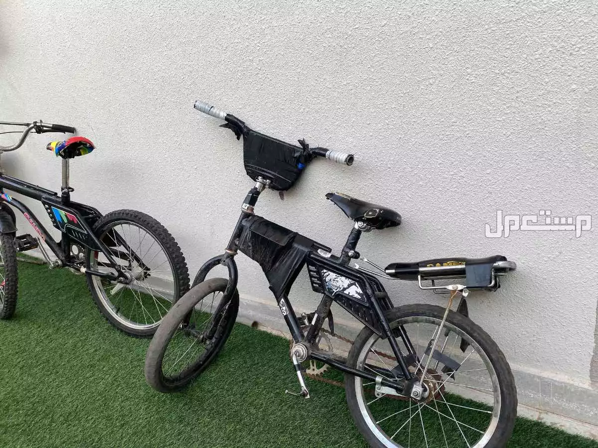 دراجتين بسعر 300 ريال مقاس 20 انش و 15 انش