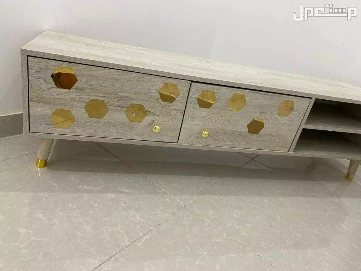 طواله بلازما مقاس متر و60سم للبيع عالسوم