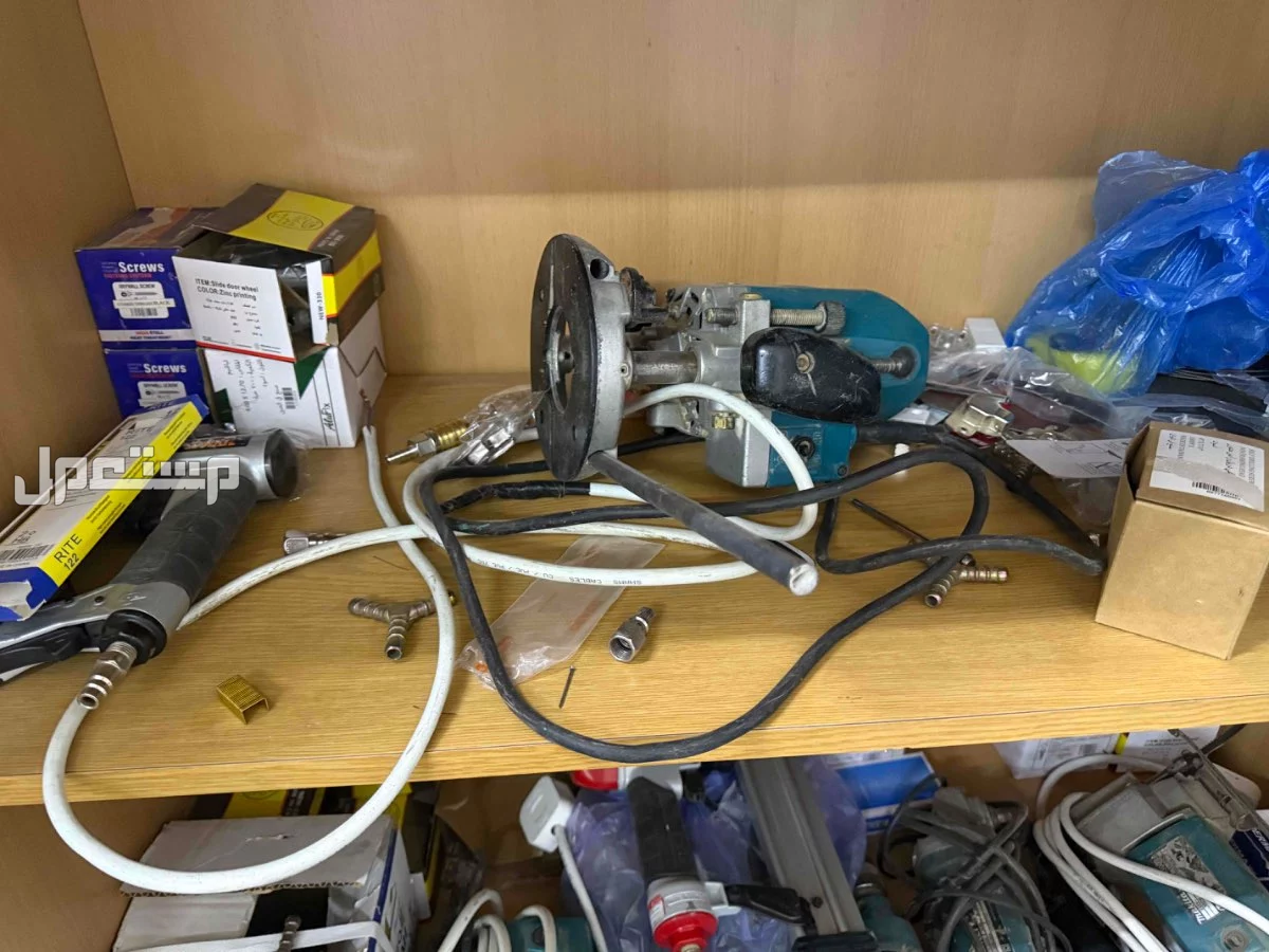 أغراض ورشة نجارة للبيع  في الرياض بسعر 1 ريال سعودي