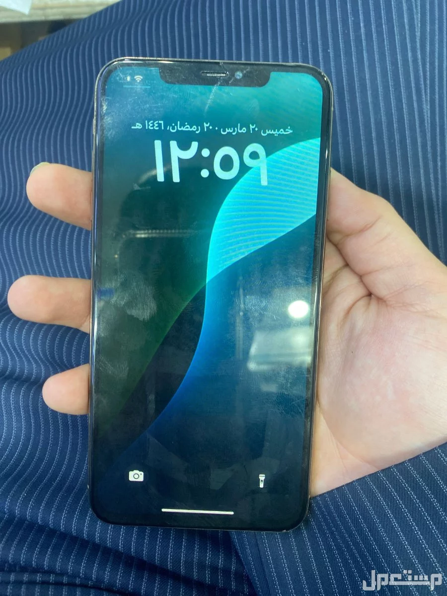 ايفون Xs ماكس للبيع 265قيقا بطارية 28