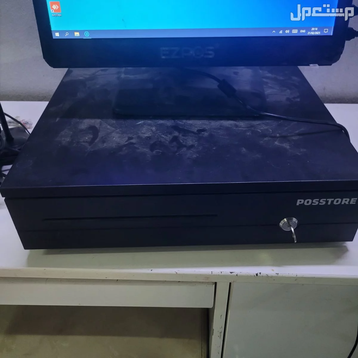 كمبيوتر كاشير باللمس في الرياض بسعر 1000 ريال قابل للتفاوض