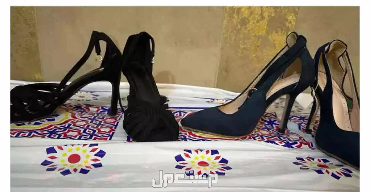 مكه المكرمه العتيبيه عند الملقيه عند مطعم طيبه الصندل الاسود 80﷼والكحلي