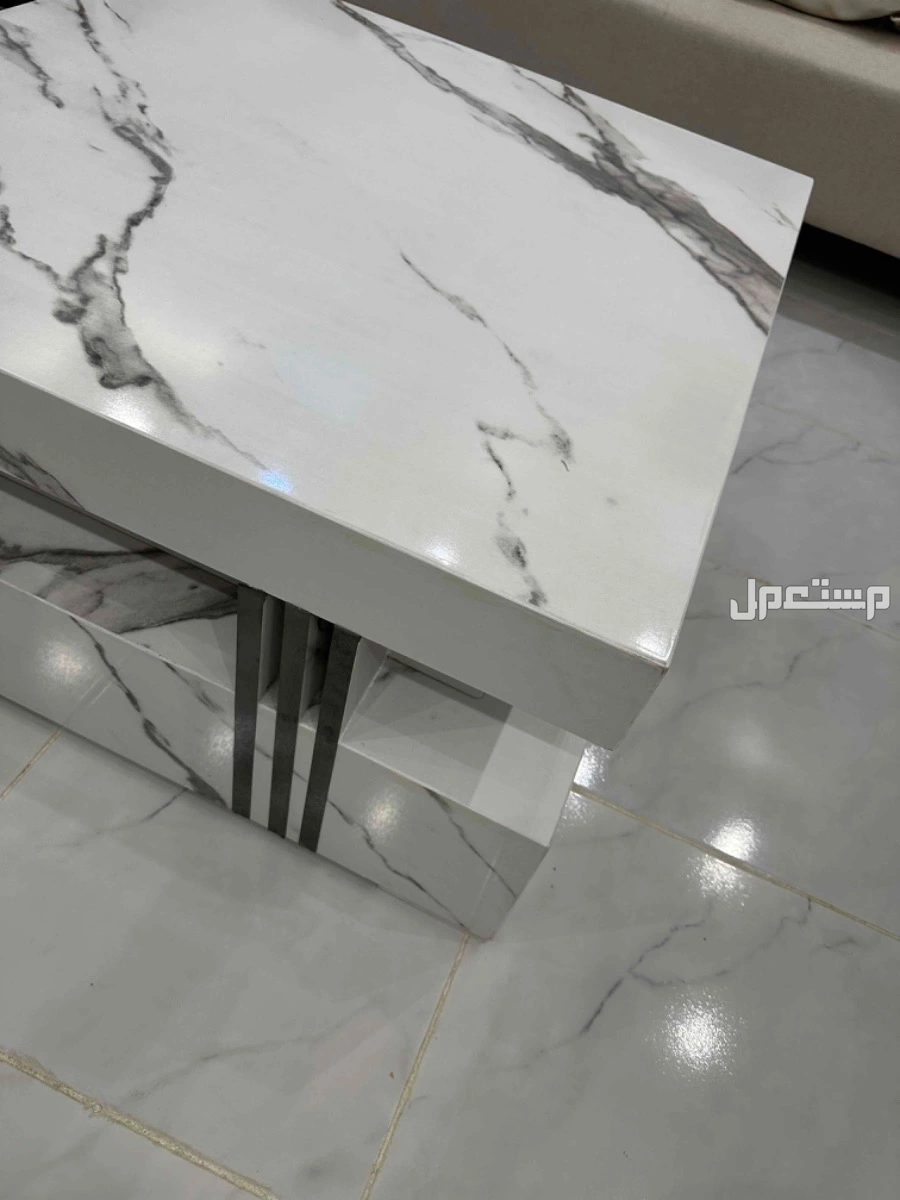 طاولة كنب رخام جديده  في مكة المكرمة بسعر 400 ريال سعودي