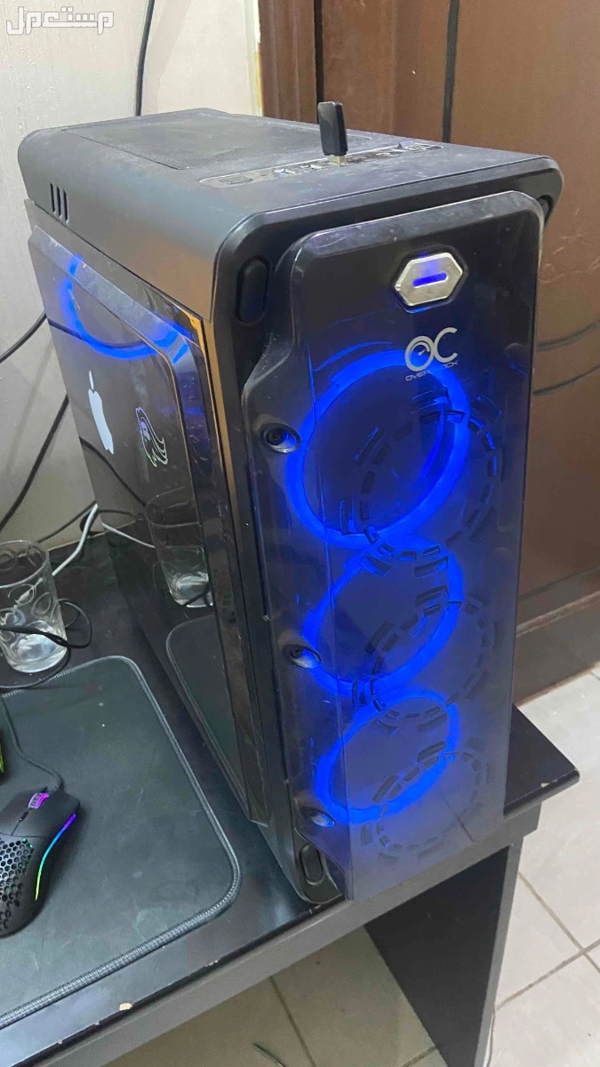 للبيع pc قيمنق بحاله نظيفه بمواصفات ممتازه مع شاشة