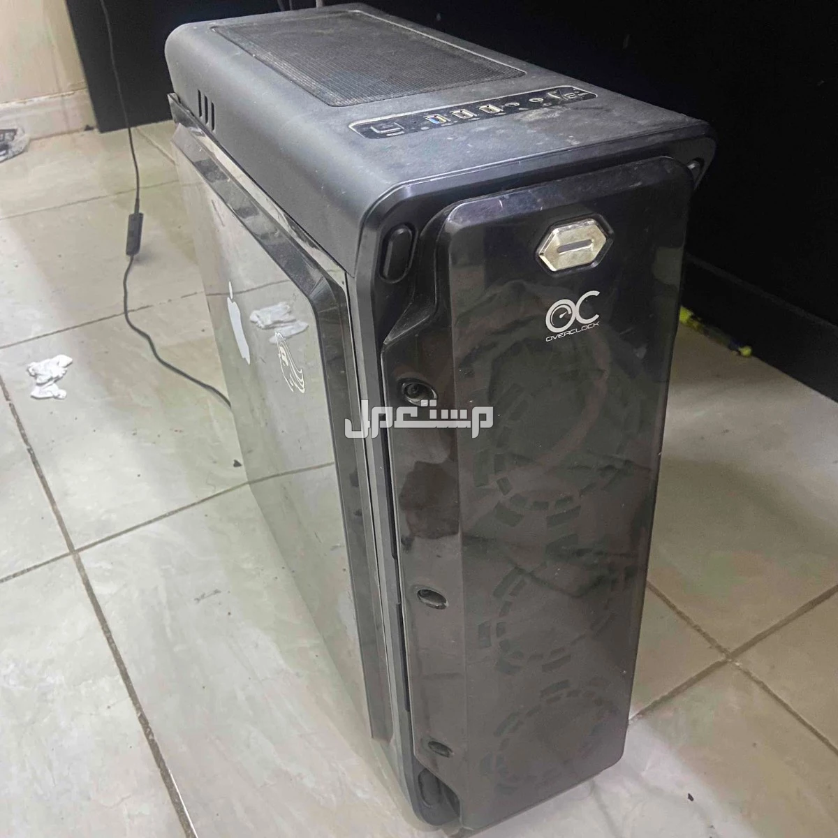 للبيع pc قيمنق بحاله نظيفه بمواصفات ممتازه مع شاشة