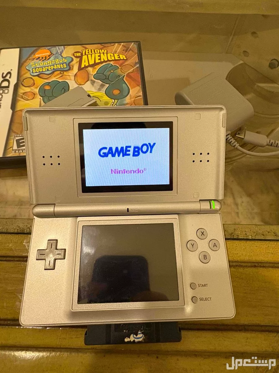 نينتيندو DS lite في الرياض بسعر 550 ريال سعودي