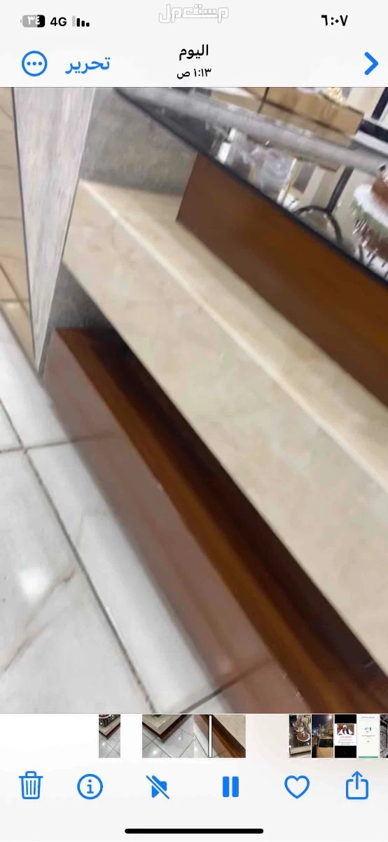 طاوله الهبه خشبي وعلى زجاج والنص بديل الرخام  في الرياض