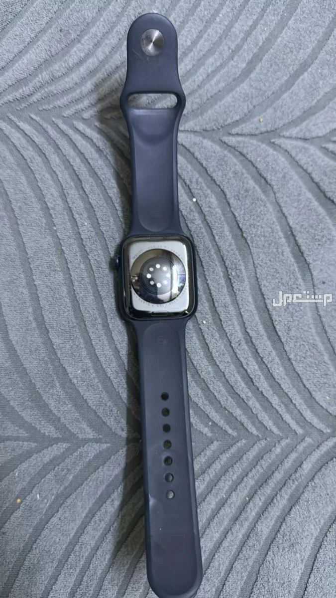 ساعة للبيع  في الرياض بسعر 700 ريال سعودي