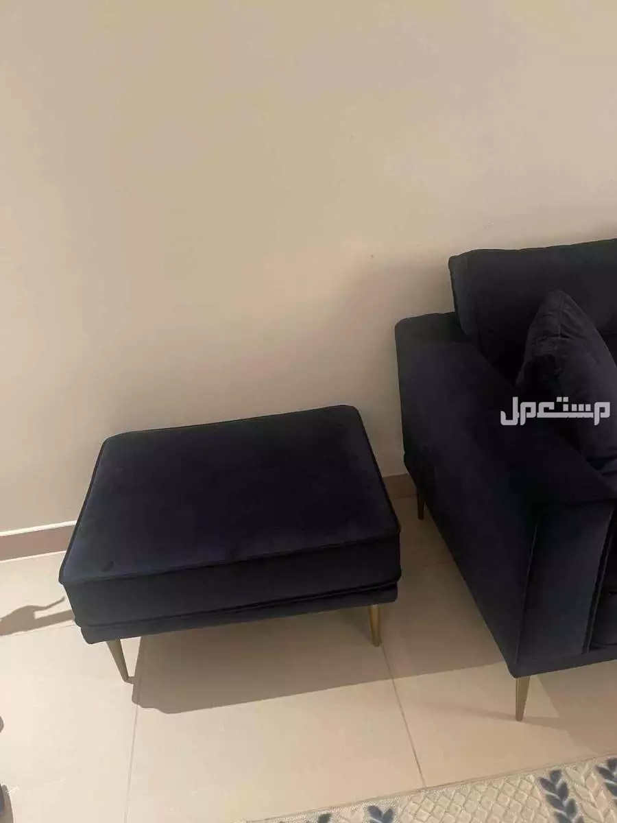 جده حي الفيصليه كنب جديد جدا  اشلي مفروشات الرقيب