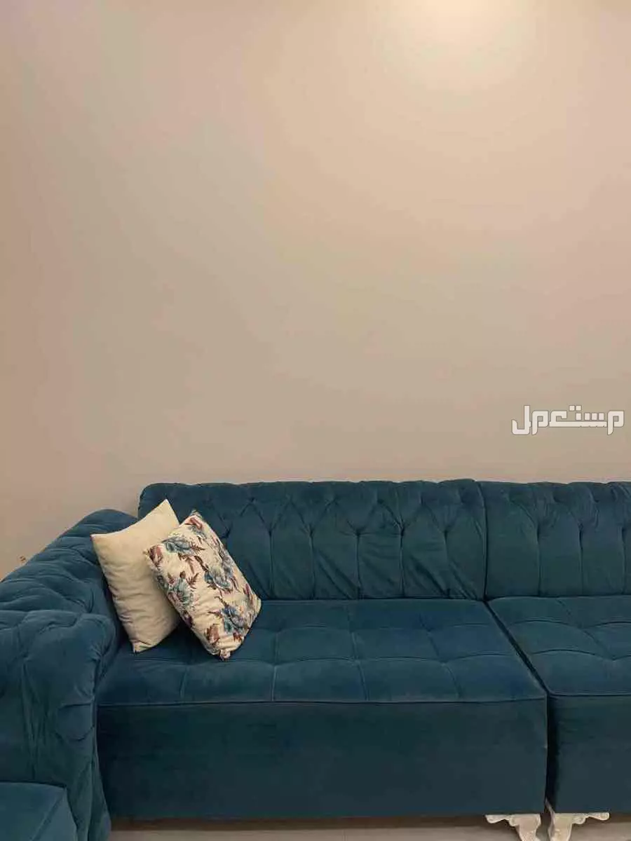 كنب للبيع  في الخبر بسعر 300 ريال سعودي