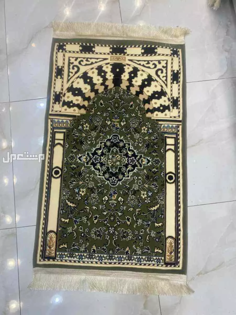 مصاحف - سجادات - حوامل مصاحف في الطائف