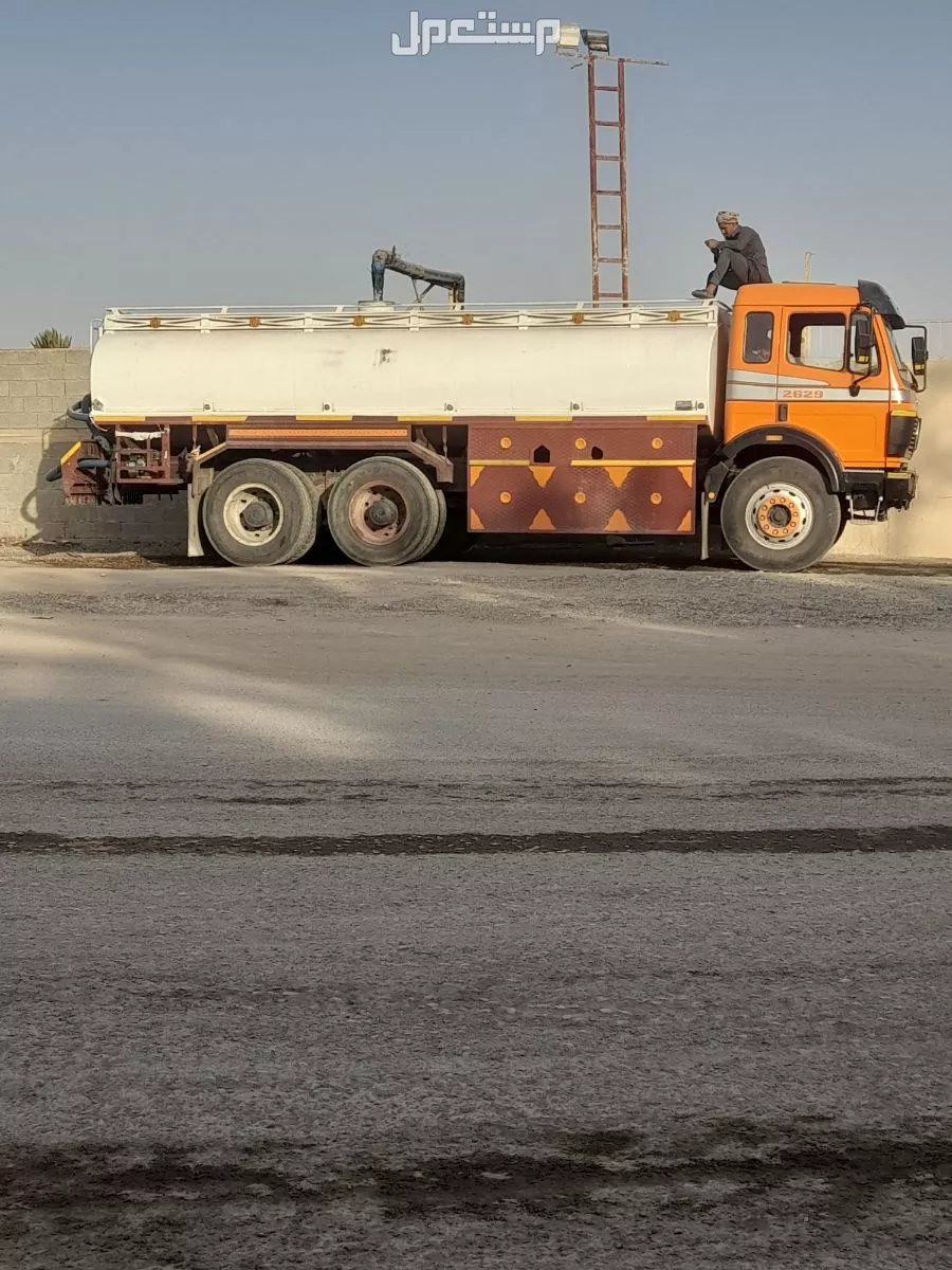 وايت للايجار الشهري مع السائق شركة أو مشروع في الخرج بسعر 000 ريال سعودي