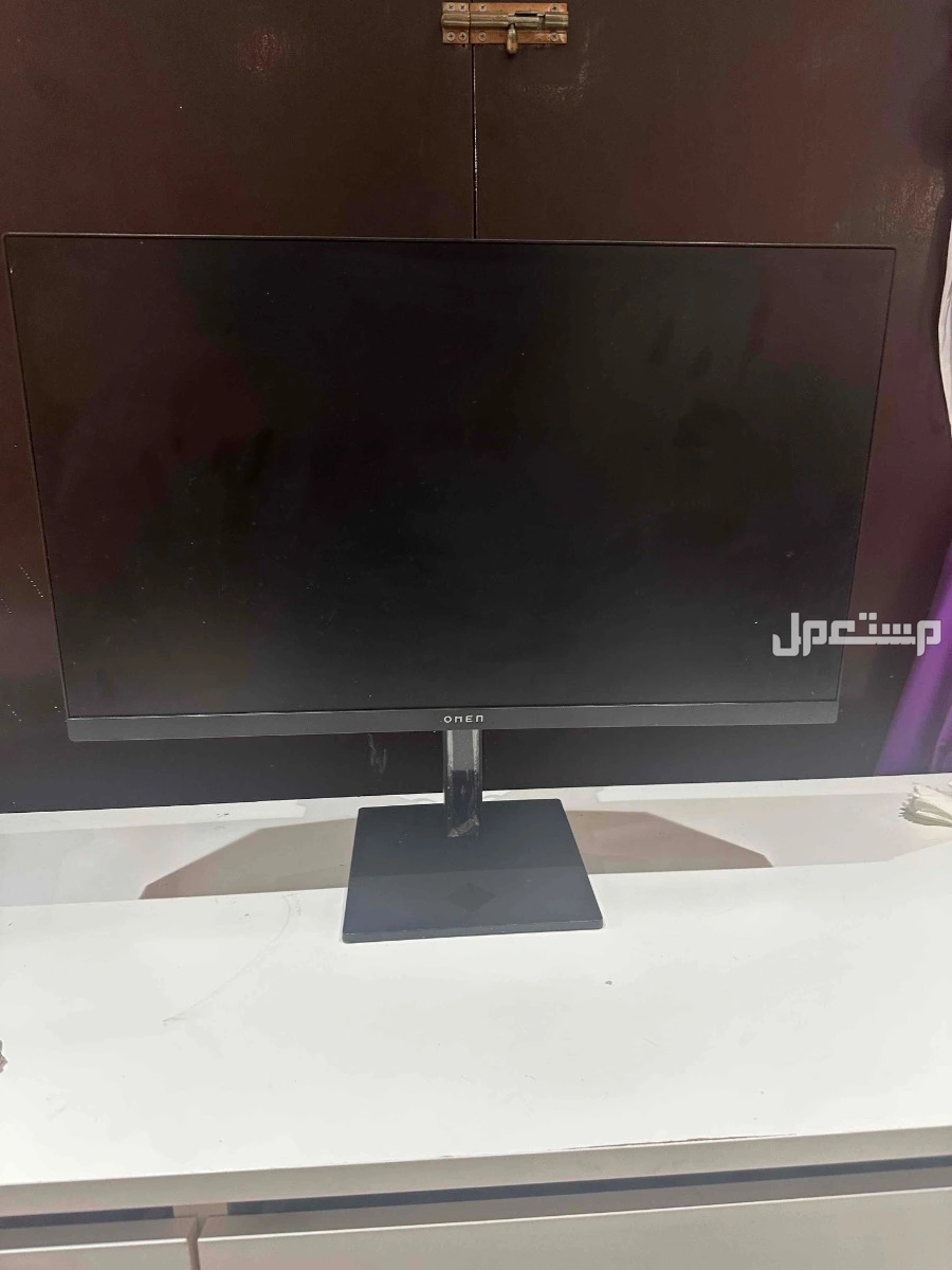 شاشة تقيمها في جرير 5نجوم لقطه وسعرها1000 انا ببيعها760 نظيفة مافيها خراب ولا مره خربت