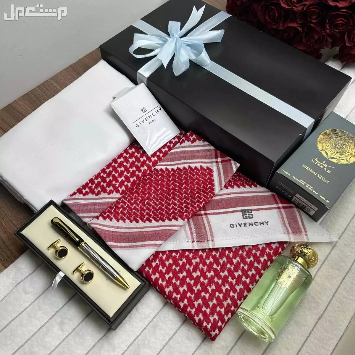 بكس رجالي جفنشي صيفي قماش وشماغ مع قلم وكبك وعطر