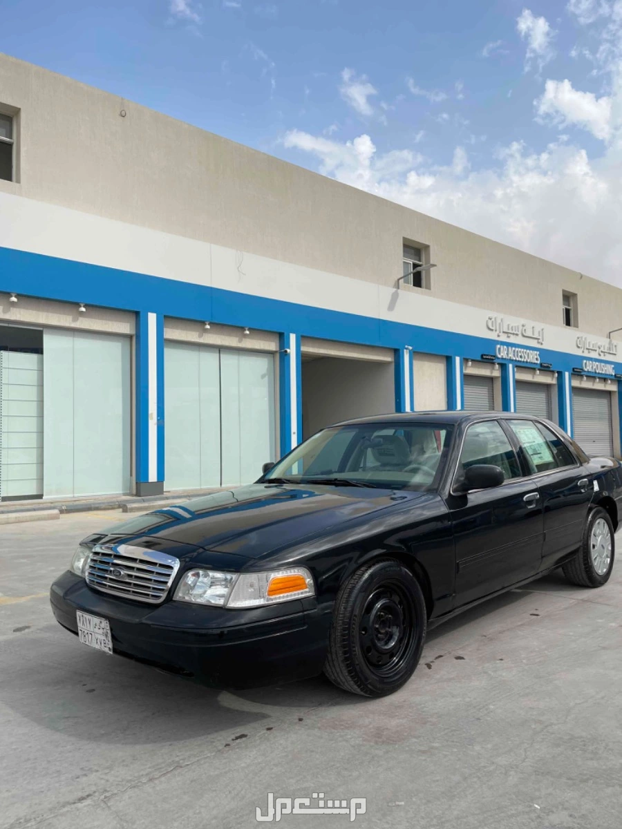 للبيع فورد كراون فكتوريا 2012 ممشئ 121 الف للبيع ع السوم