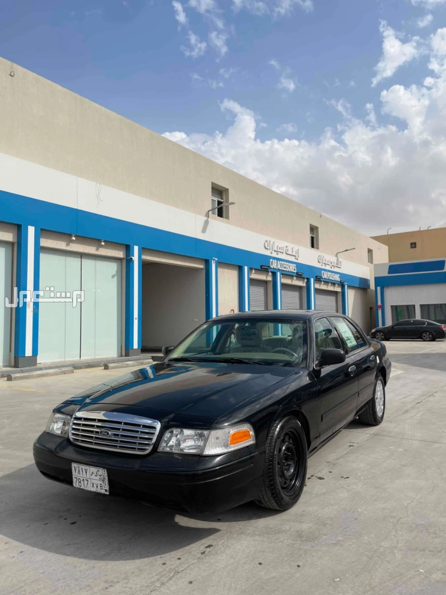 للبيع فورد كراون فكتوريا 2012 ممشئ 121 الف للبيع ع السوم