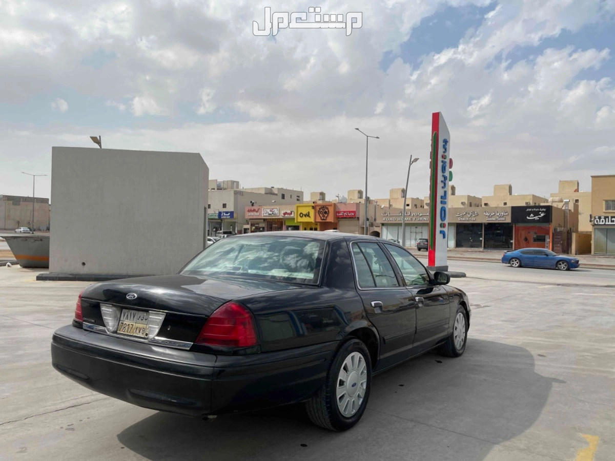للبيع فورد كراون فكتوريا 2012 ممشئ 121 الف للبيع ع السوم