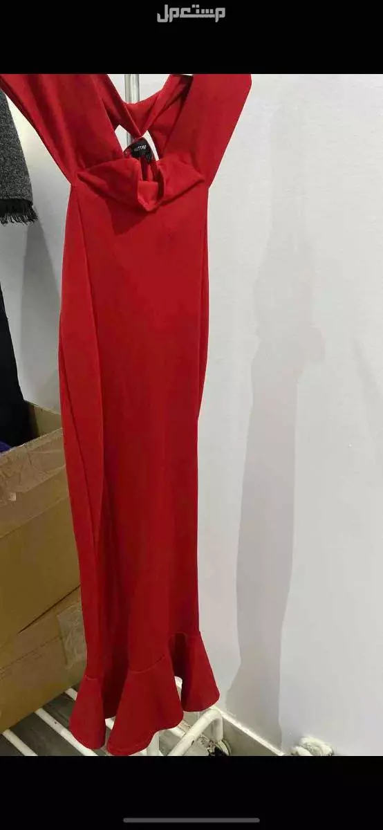 فساتين مستعمله كم ساعه بس جديده ع الذمه للتواصل خاص