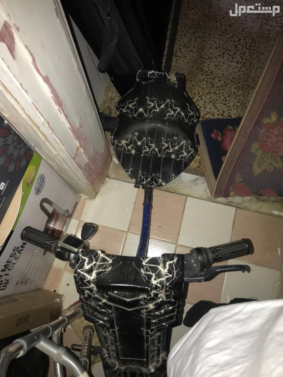 شارع النخيل:حي الضمد للبيع سكوتر كفرات جديده وبس بطارية تغيرها