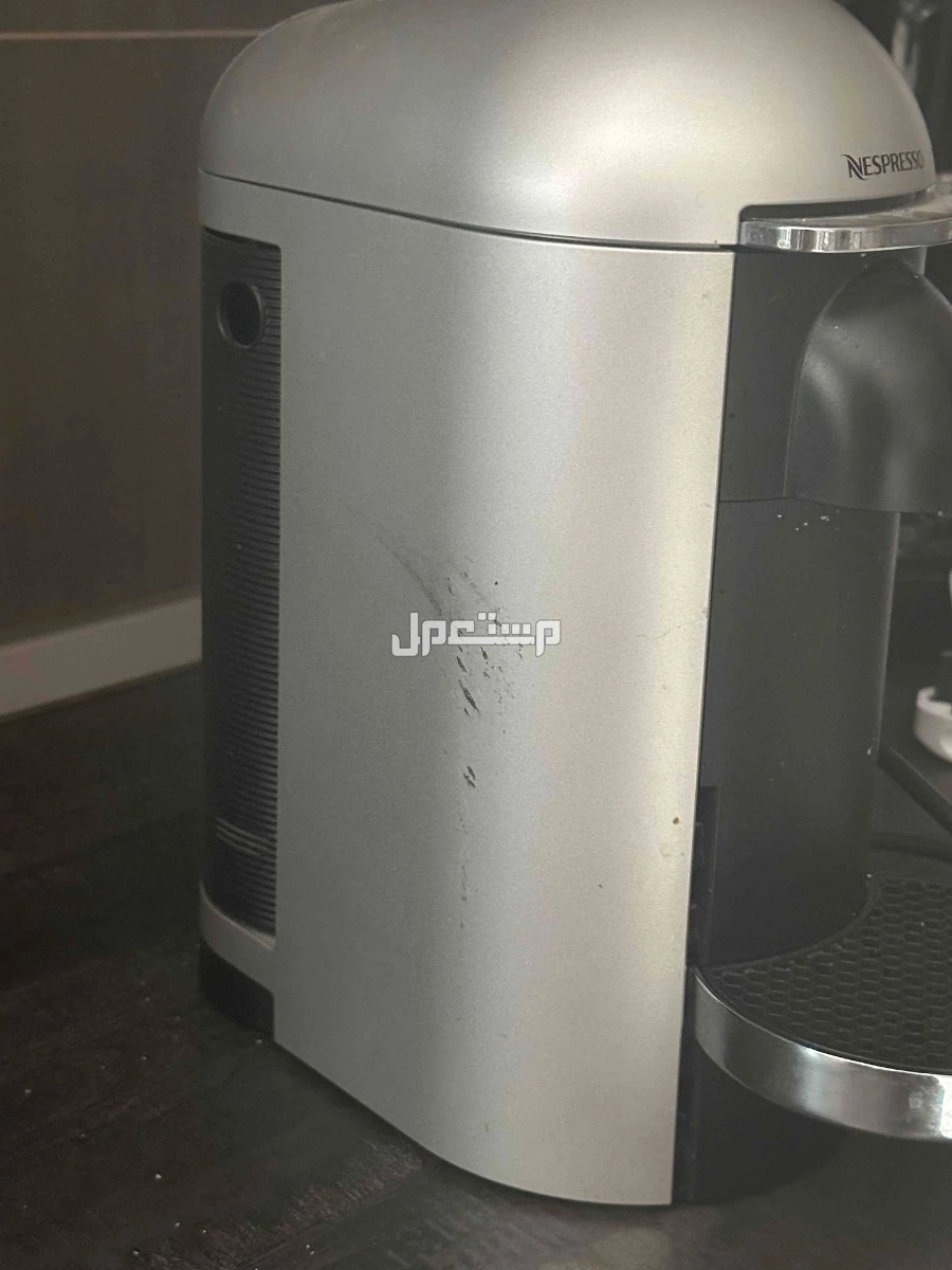 للبيع الة قهوه نسبرسو في الرياض تقريبا شبه جديده مع كبسولاتها وبكرتونها