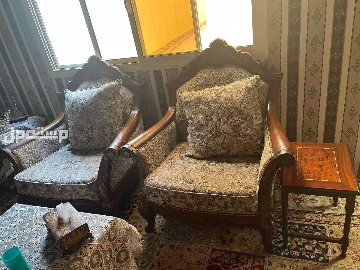 كنب كلاسيكي نظيف  في جدة مجاناً للمحتاج