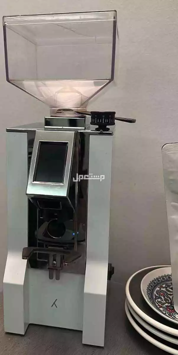 مطحنة قهوة يوريكا ميقنون XL نظيف جداً