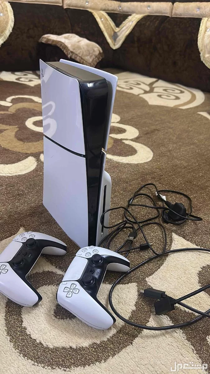 سوني فايف سليم نظيف  في المدينة المنورة بسعر ألفين ريال سعودي