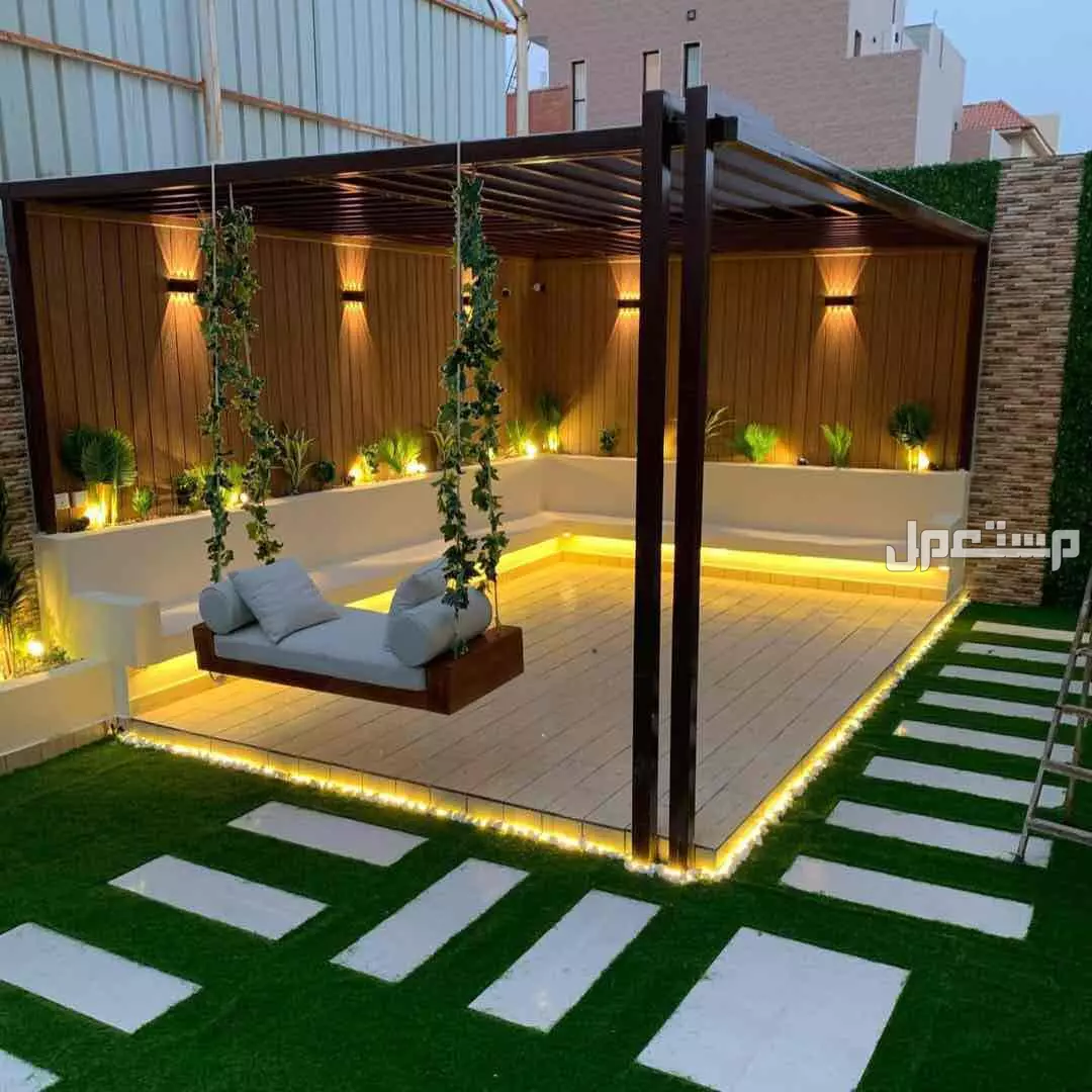 “مظلات عالية الجودة توفر الحماية من الشمس والأمطار، بتصاميم أنيقة تناسب الحدائق والمواقف والمساحات الخارجية، متوفرة بمقاسات وخامات متعددة.”