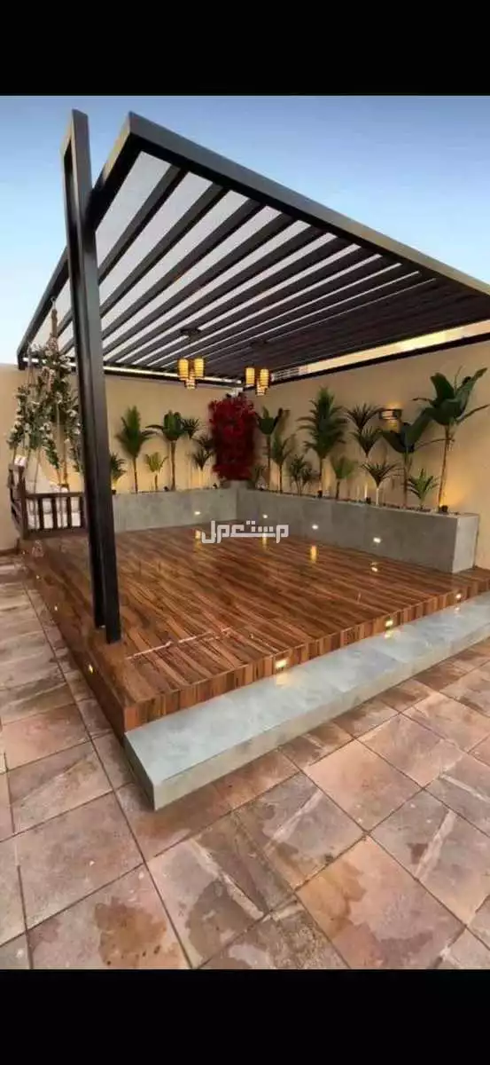 “مظلات عالية الجودة توفر الحماية من الشمس والأمطار، بتصاميم أنيقة تناسب الحدائق والمواقف والمساحات الخارجية، متوفرة بمقاسات وخامات متعددة.”