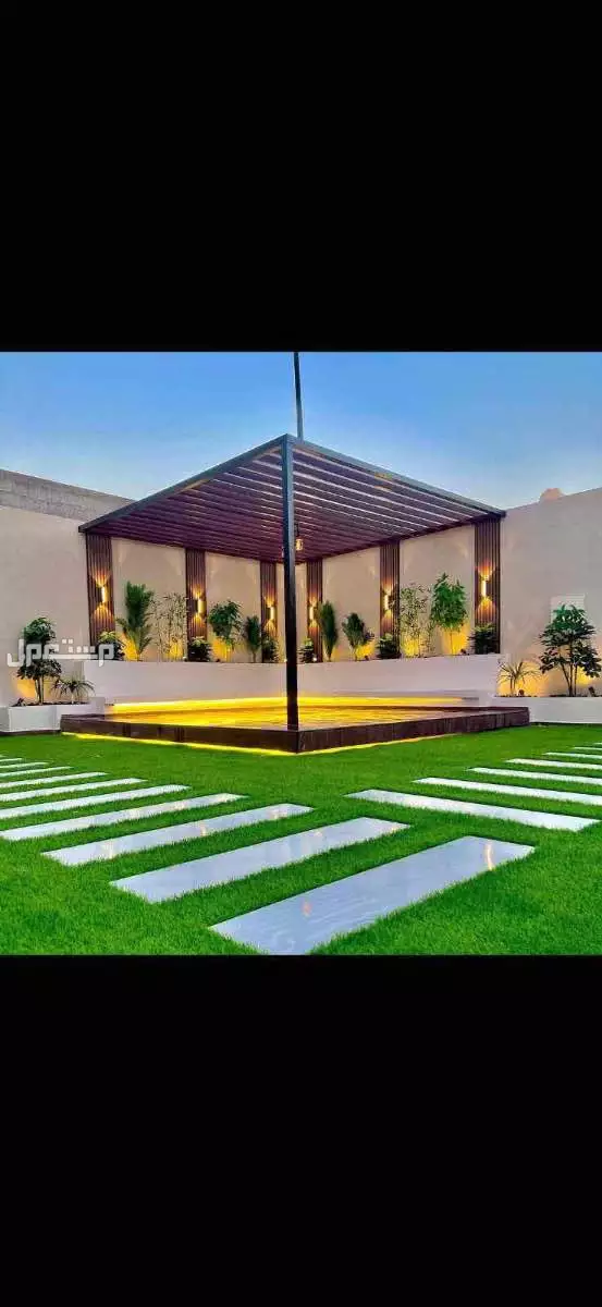 “مظلات عالية الجودة توفر الحماية من الشمس والأمطار، بتصاميم أنيقة تناسب الحدائق والمواقف والمساحات الخارجية، متوفرة بمقاسات وخامات متعددة.”