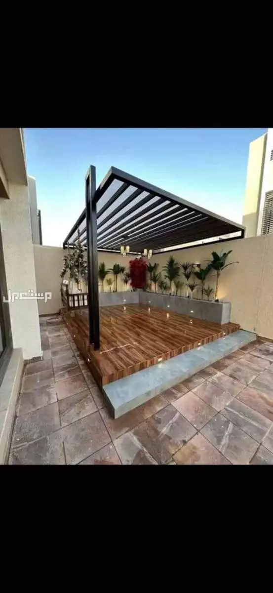 “مظلات عالية الجودة توفر الحماية من الشمس والأمطار، بتصاميم أنيقة تناسب الحدائق والمواقف والمساحات الخارجية، متوفرة بمقاسات وخامات متعددة.”