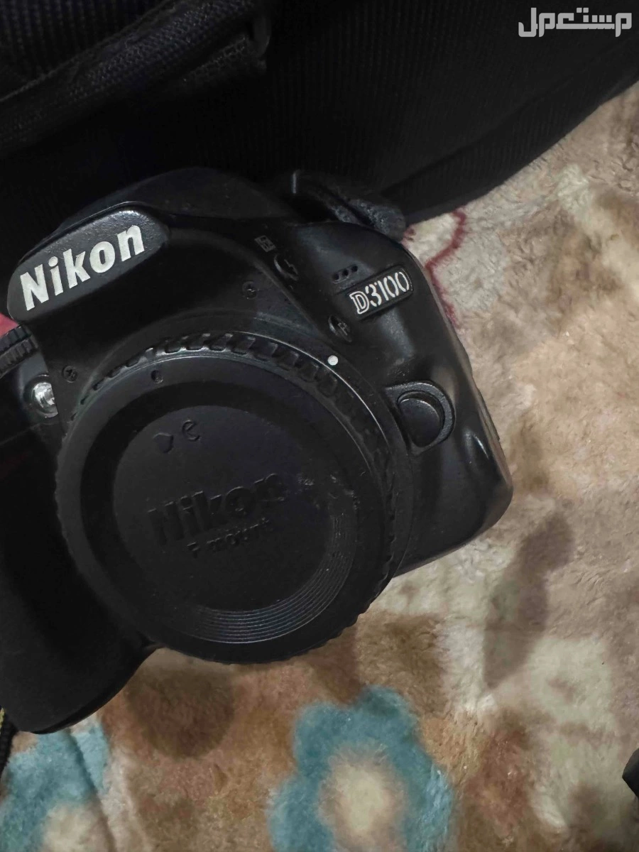 كامره نيكون D3100  بسعر 4500 ريال سعودي