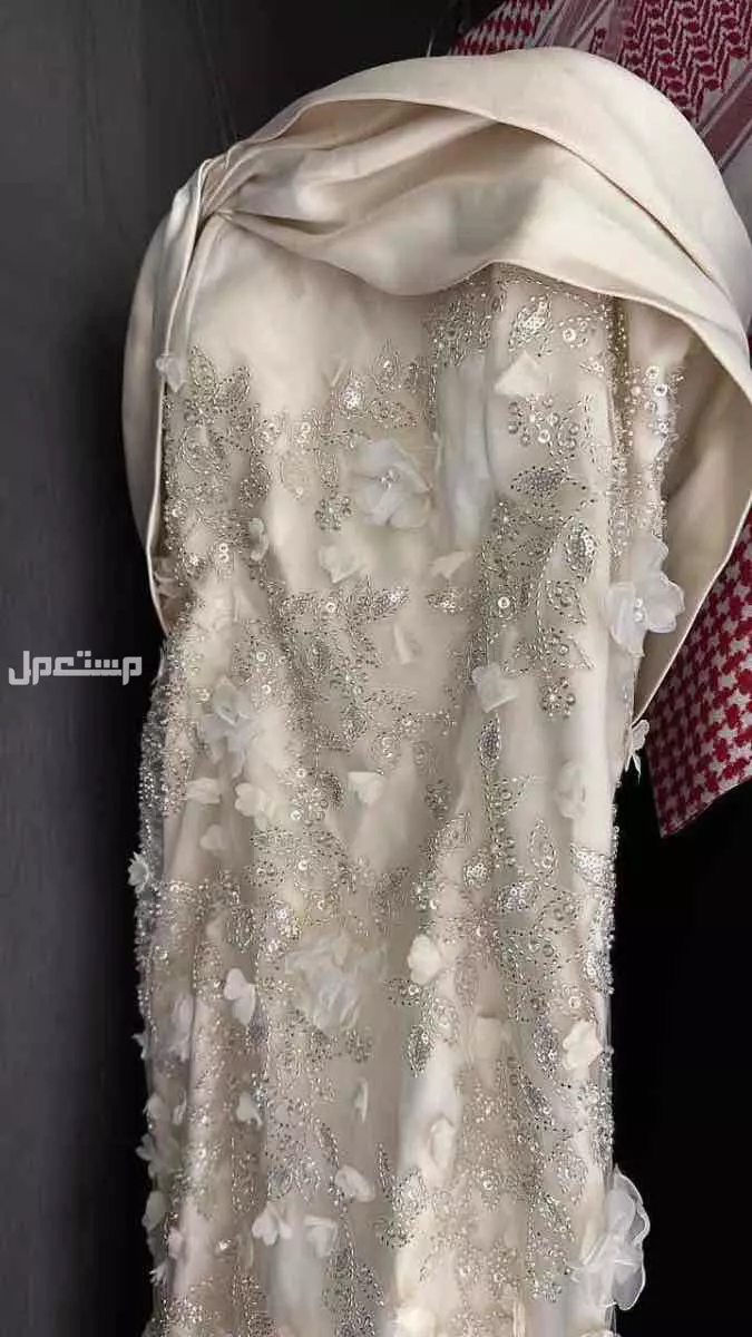 فساتين في بريدة بسعر 200 ريال سعودي