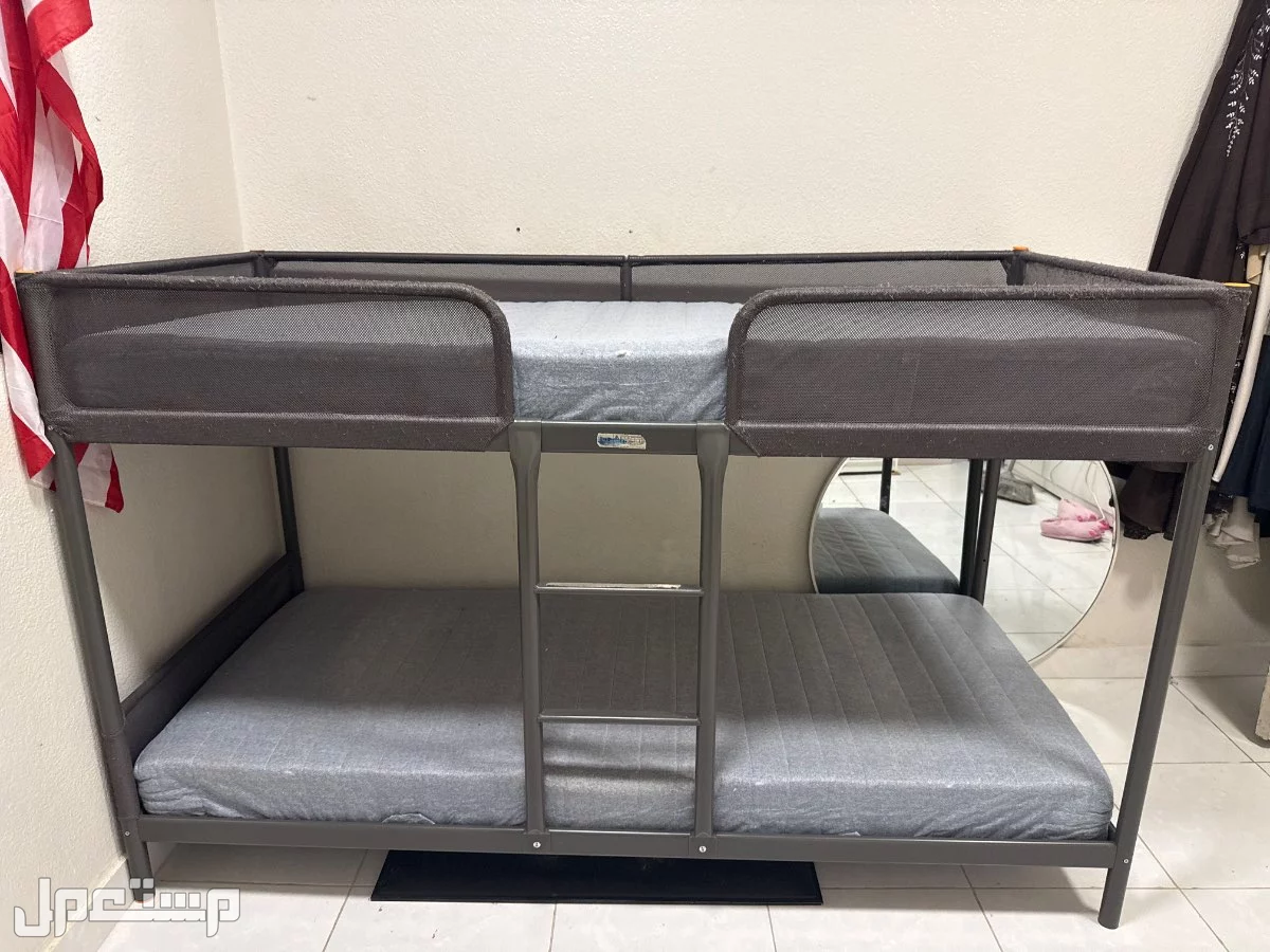 سرير ايكيا 200x90 سم  في الرياض بسعر 400 ريال سعودي