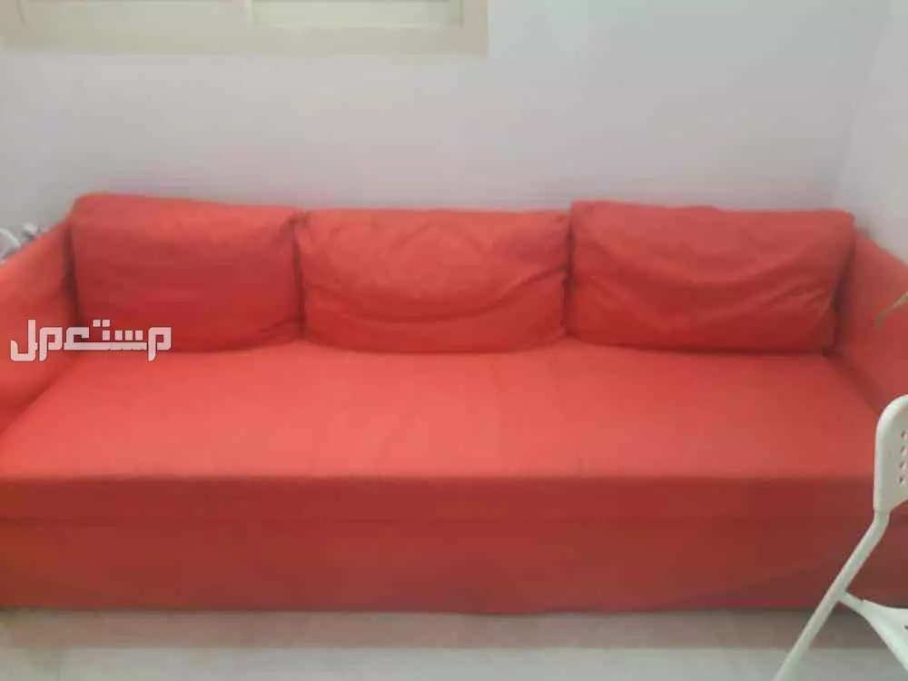 كنب من ايكيا 3 وسائد  في الرياض بسعر 350 ريال سعودي
