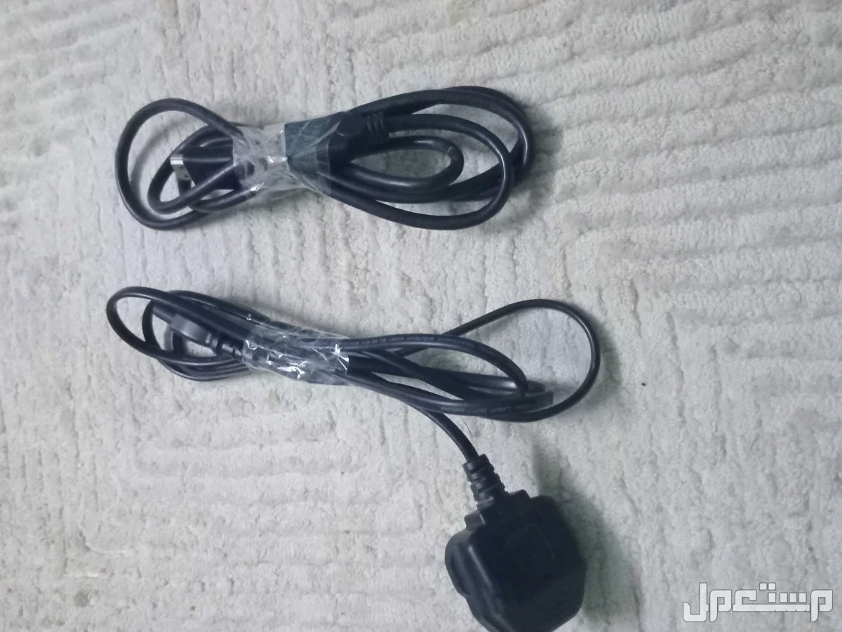 سوني فور نظيف معا يدين و معا شاحن لاسلكي في مكة المكرمة بسعر 900 ريال سعودي