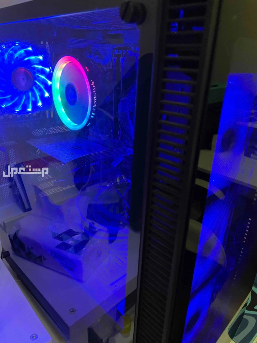 بي سي مع شاشة و كيبورد ريد راقون و ماوس لوجتيك في جدة
