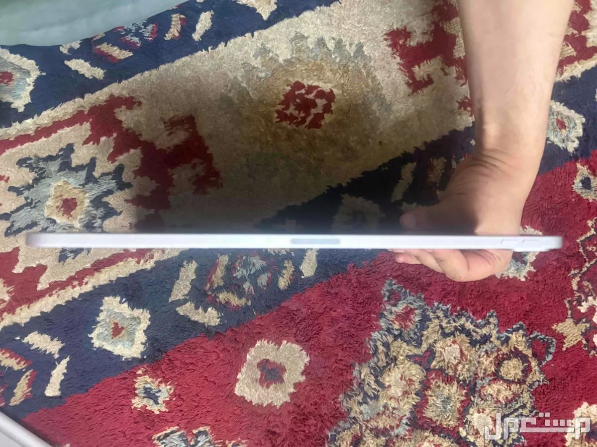 ايباد برو 12.9 انش اللون فضي الجيل الخامس