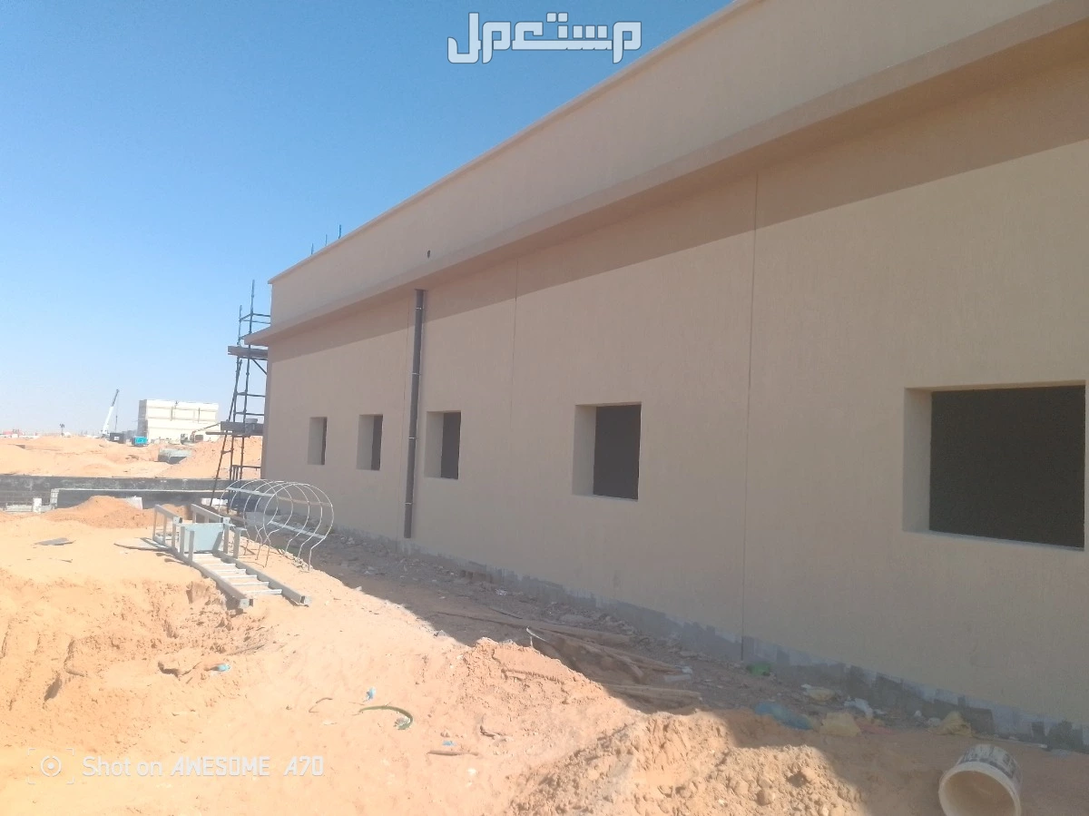 نقوم بتنفيذ أعمال الدهانات والديكورات