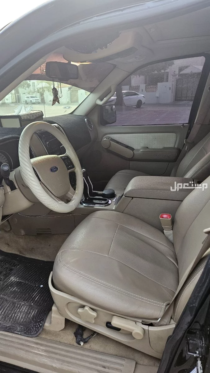 فورد اكسبلورر 2010 في الشارقة بسعر 10 آلاف درهم إماراتي