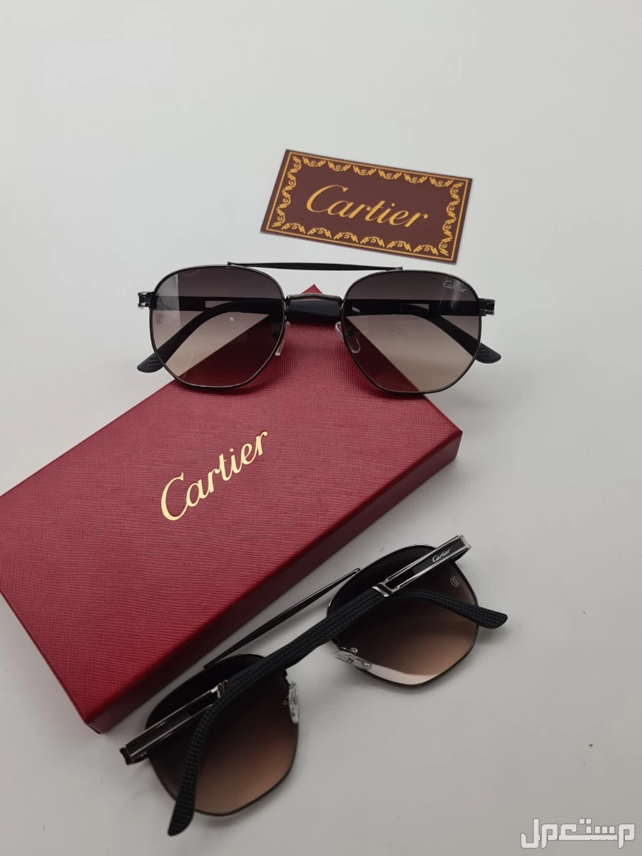 نظارات__ رجالي..  جديده من كاريتر.. مع جميع ملحقات الماركه.. **السعر100ريال..